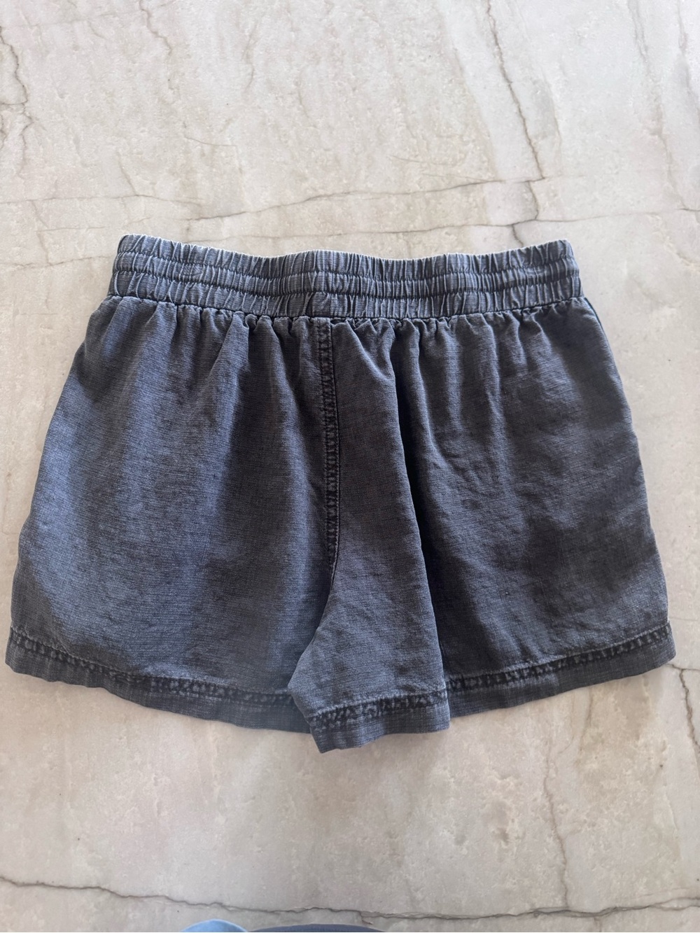 Splendid Collection Charcoal Black Pull-On Shorts | XS | Lightweight & Comfy - Picture 3 of 3